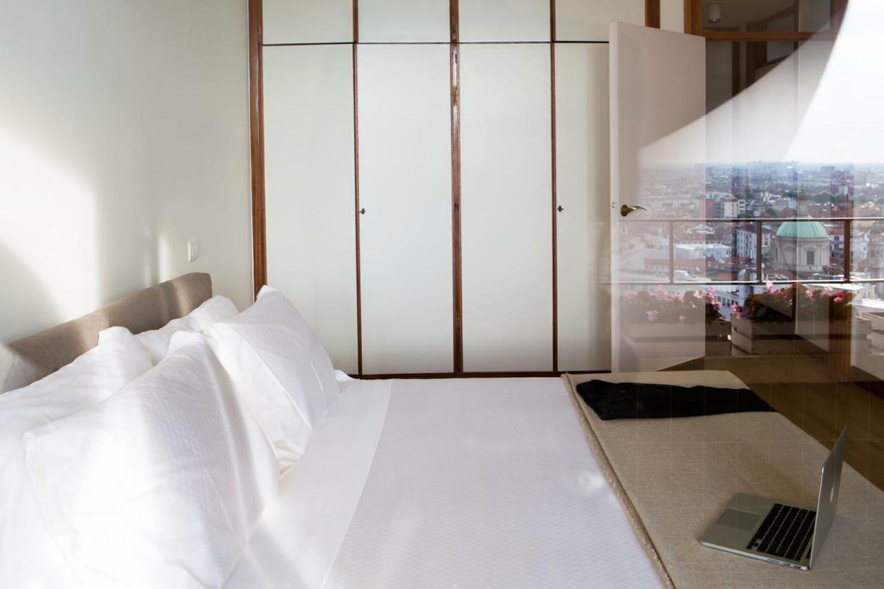 Domux Home Torre Velasca Milán Exteriér fotografie